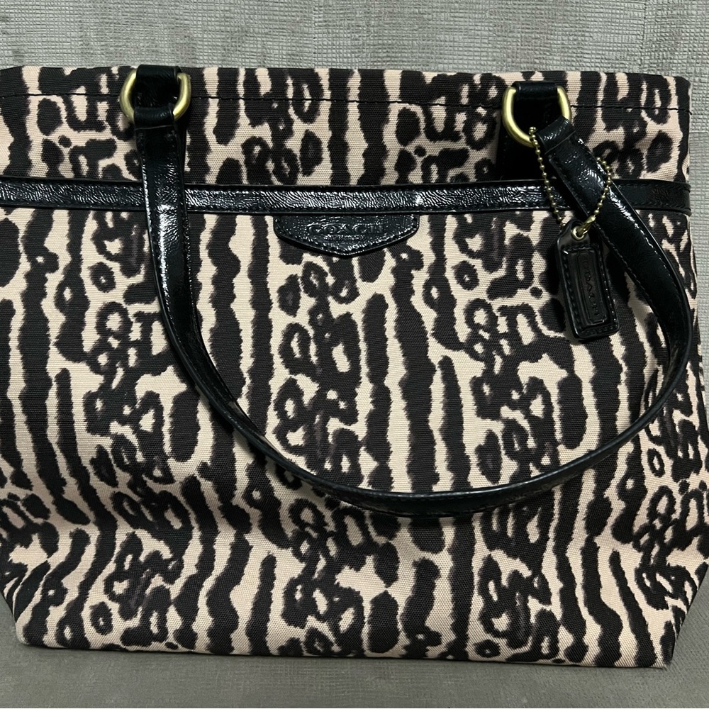 Coach Shoulder Bag